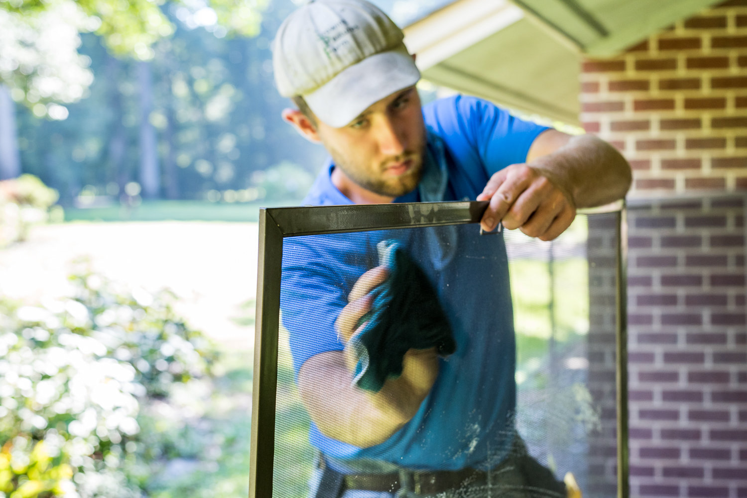We can clean and replace your screen windows in Richmond, VA.